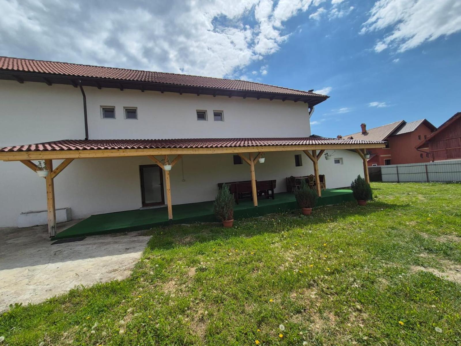 Pensiunea Ileana Novaci-Străini Exterior foto